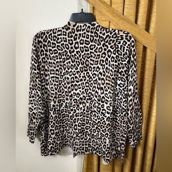 Chicos lighweight cardigan 🐆🐆 - Picture 13 of 13